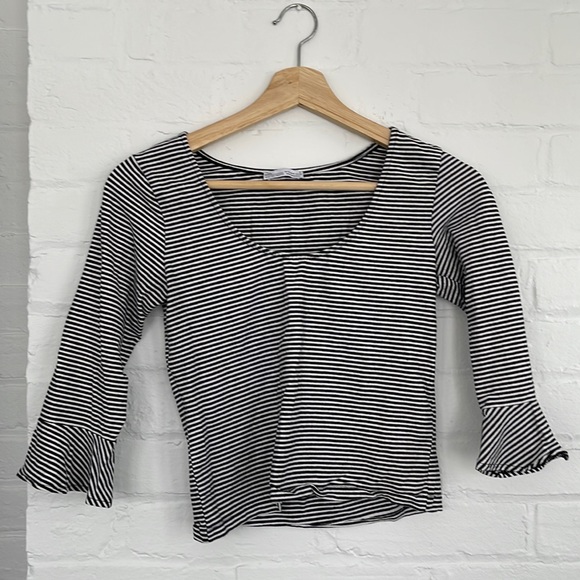 ZARA Striped Ruffle Sleeve Crop Top - Picture 1 of 5